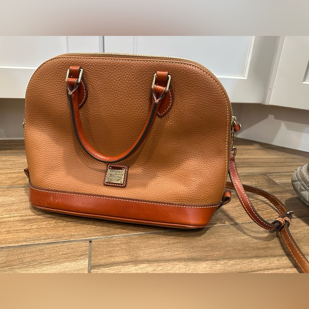 Dooney & Bourke bag